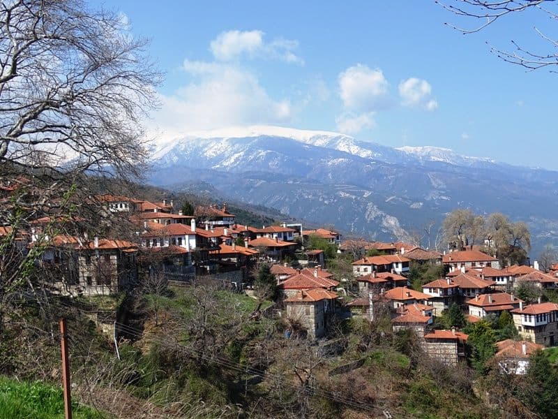 the picturesque village of Palios Panteleimonas