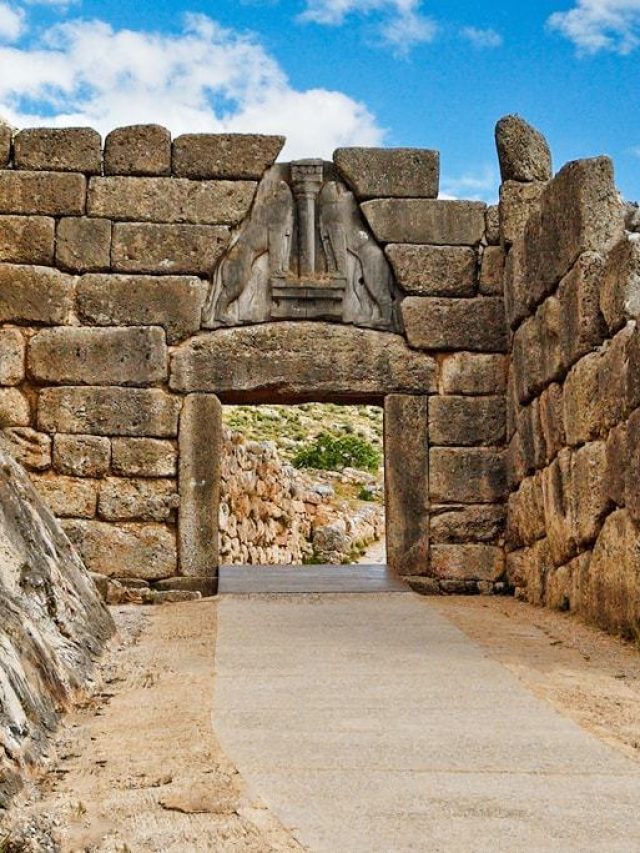 cropped-The-road-to-Lion-Gate-1.240-B.C.-Mycenae-Greece-min.jpg