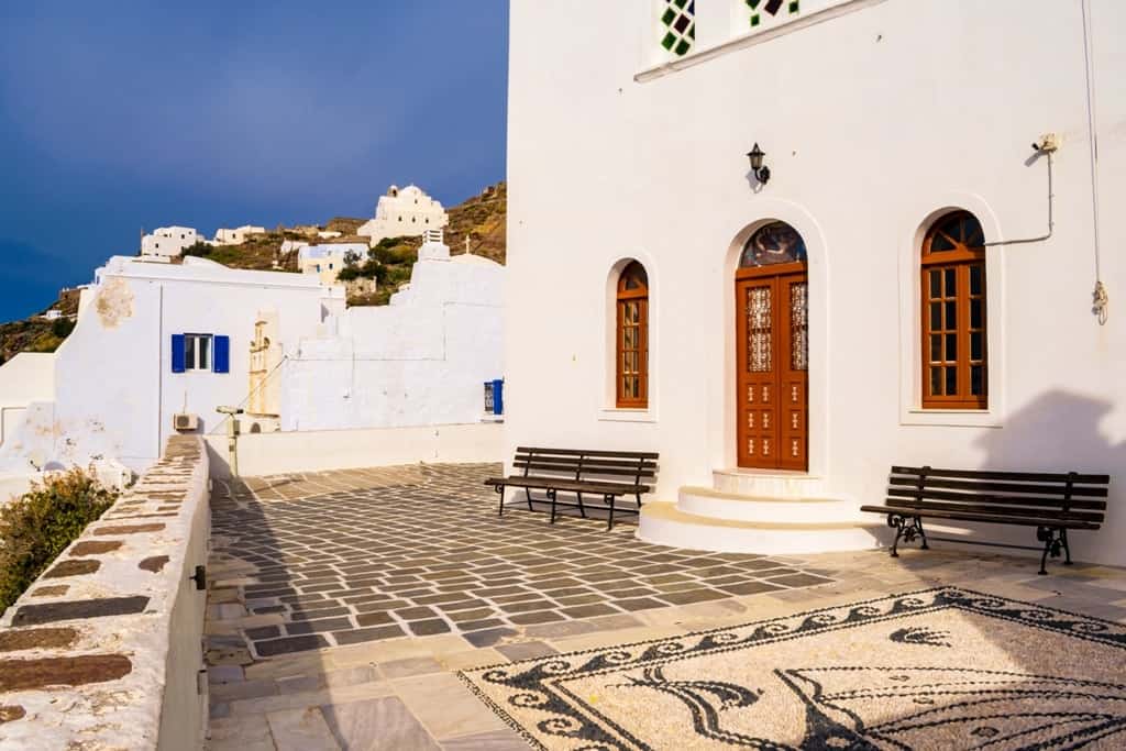 Where to stay in Milos - Plaka village