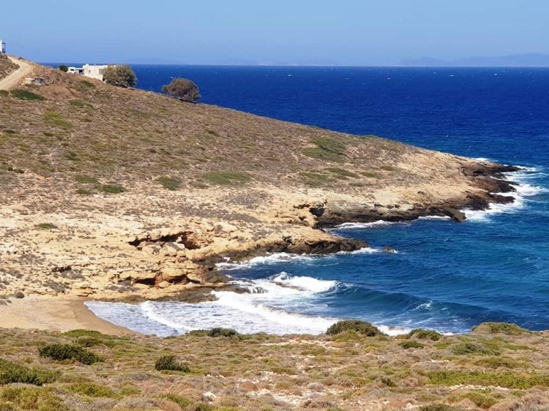 Plakoto Beach in Ios