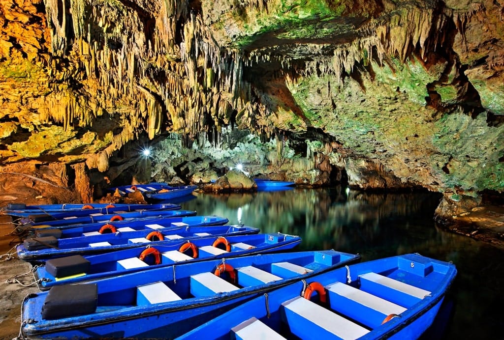 Diros Caves - Beautiful Caves of Greece