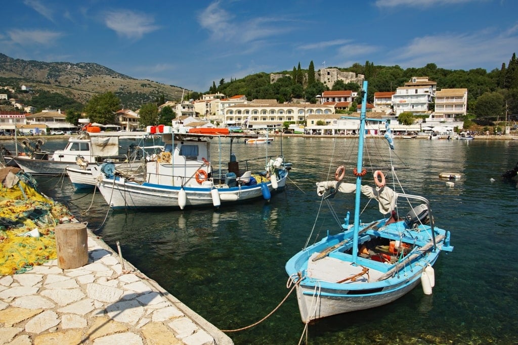 Kassiopi fishing port - where to stay in Corfu