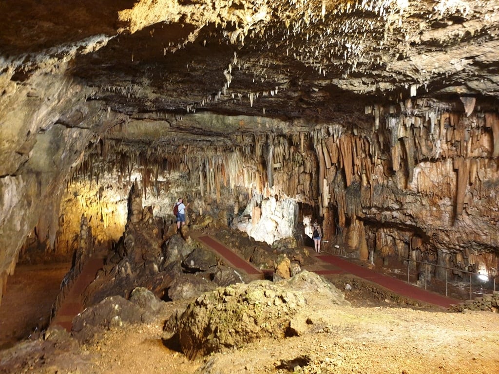 Drogarati Cave - Famous caves in Kefalonia