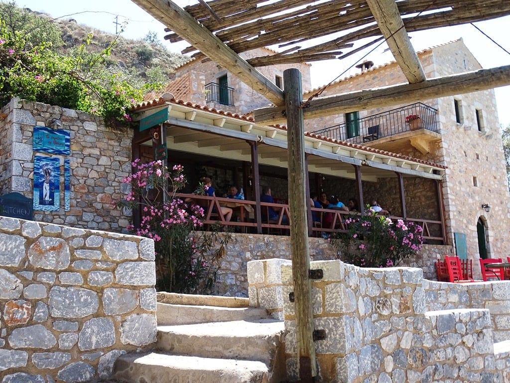 restaurant in Limeni 