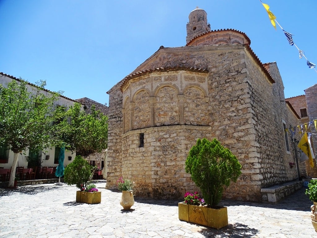 areopoli town in peloponnese