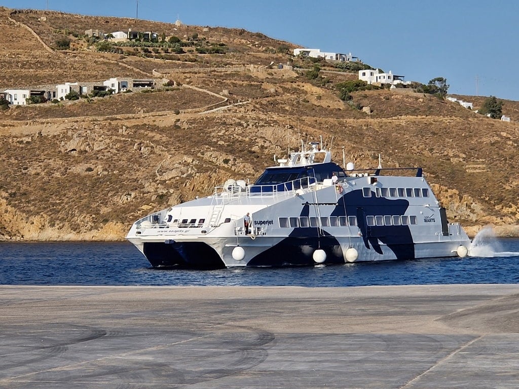 Athens to Serifos by ferry