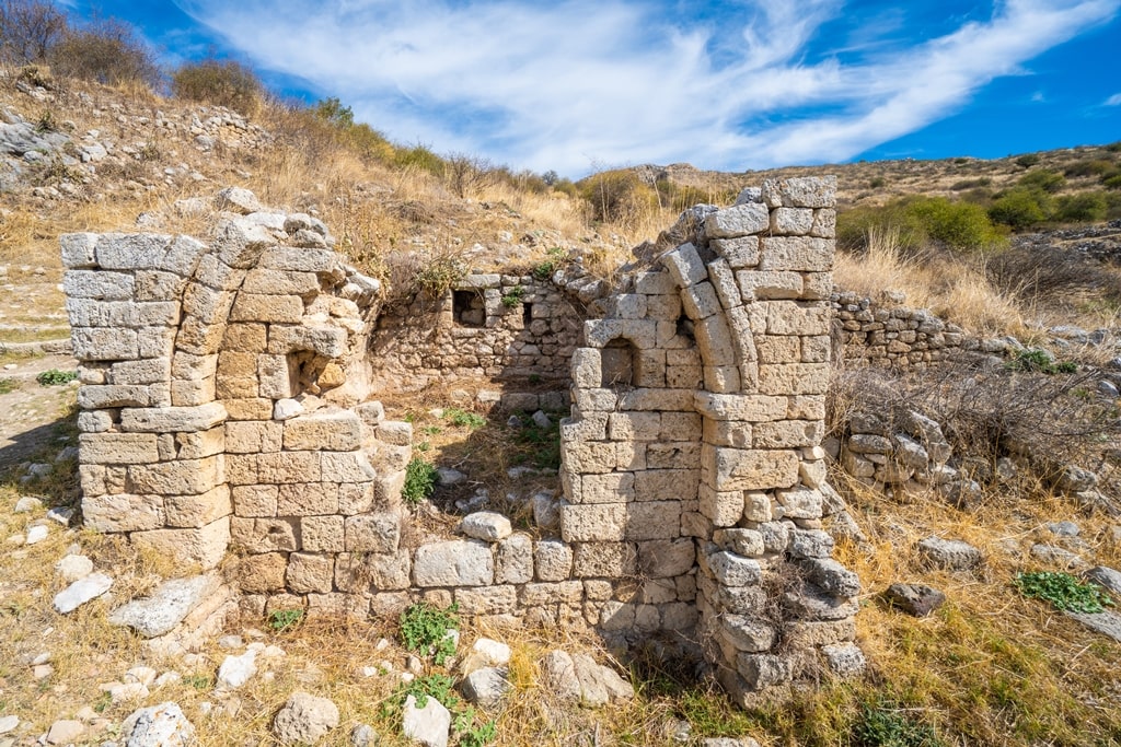 Akrokornthos Castle