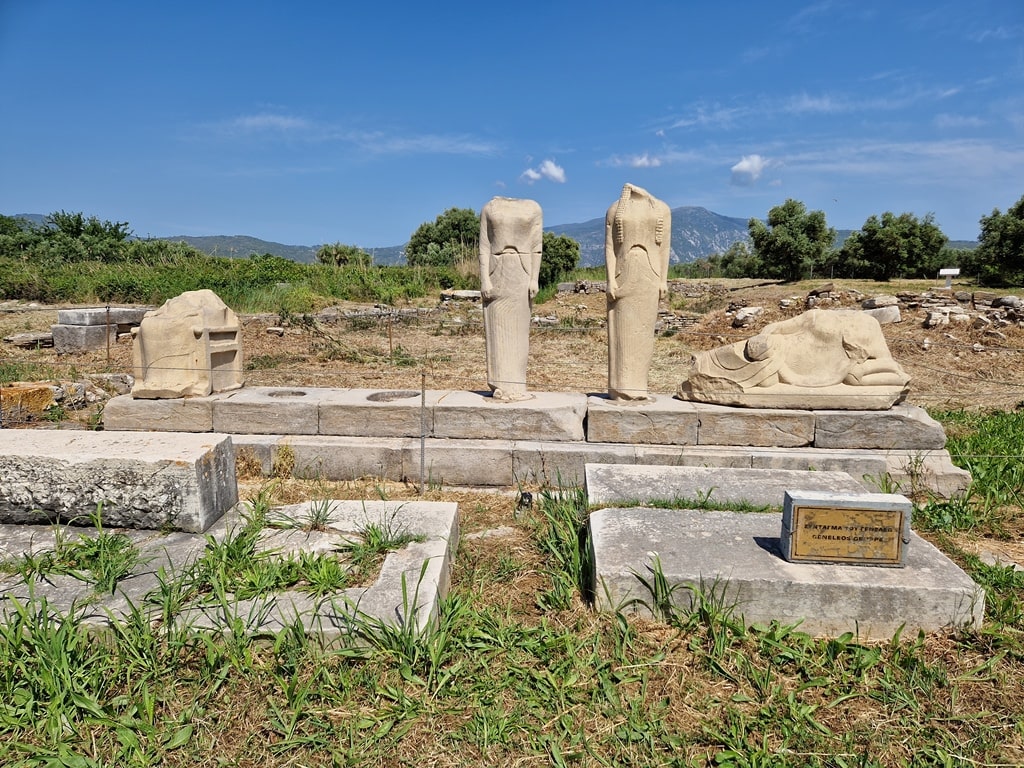 Heraion of Samos statues